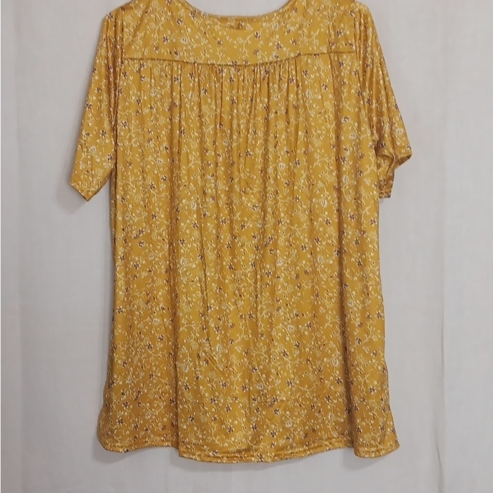 Relaxed Yellow Floral Scoop-Neck Tunic